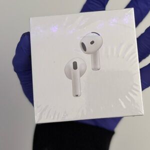 Apple AirPods with White Charging Case